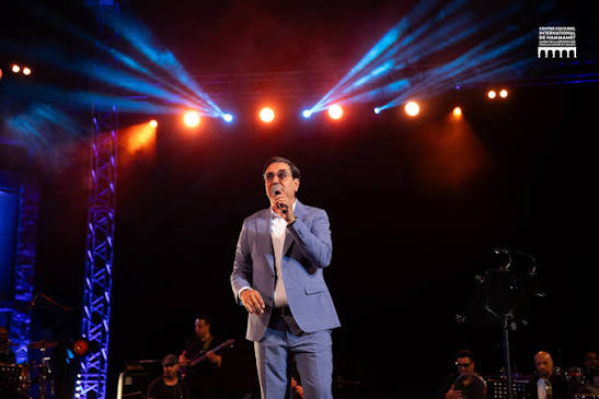 Ghazi Ayadi sur la scène du Festival International de Hammamet